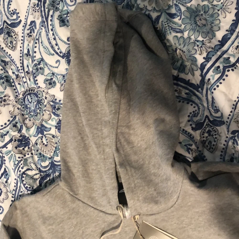 Brand New grey adidas sweatshirt - Picture 5 of 5